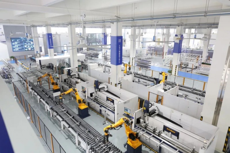 官宣!央视网《超级工厂》走进皇派门窗探索门窗数智化奥秘